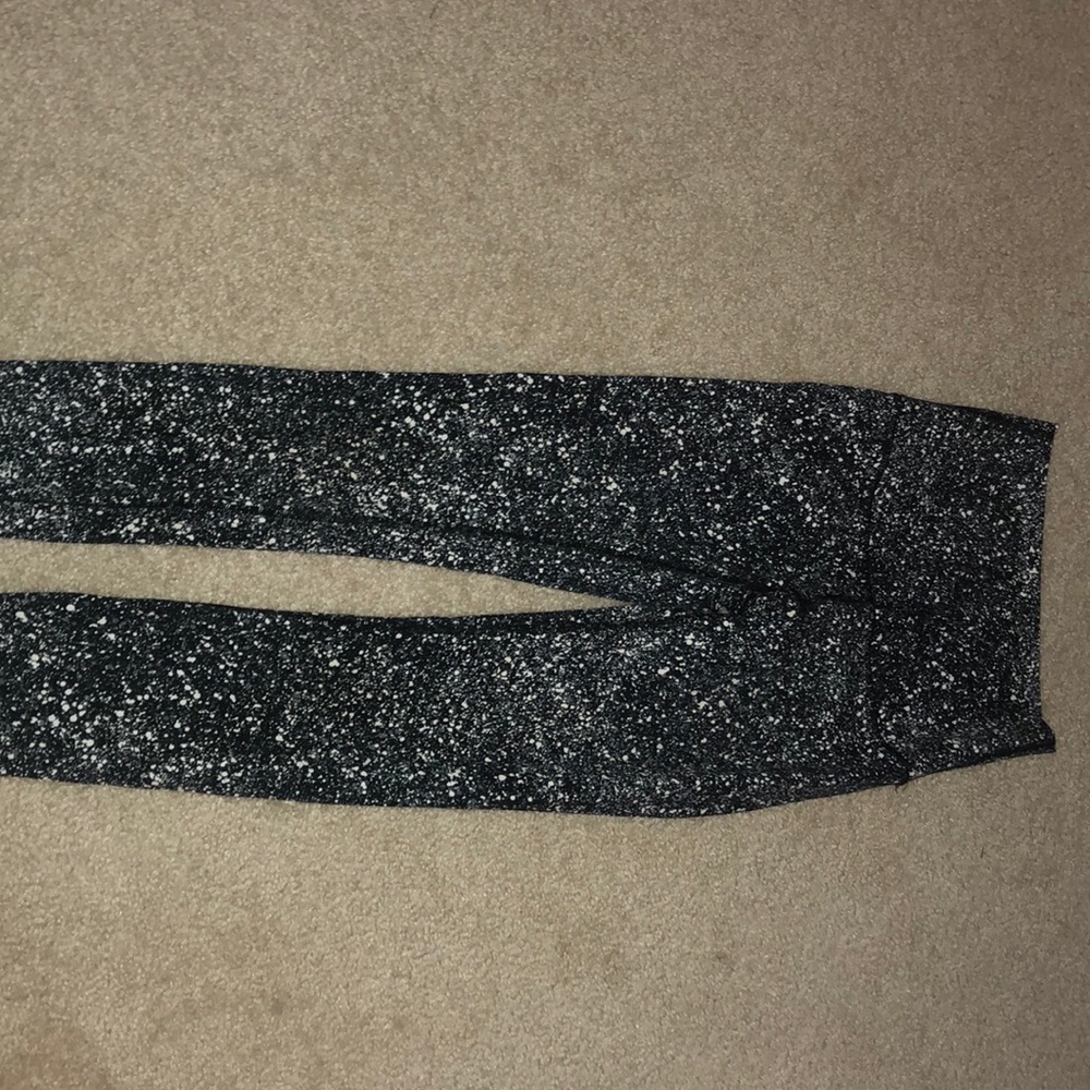 Lululemon Wunder Under Pant - Picture 2 of 2